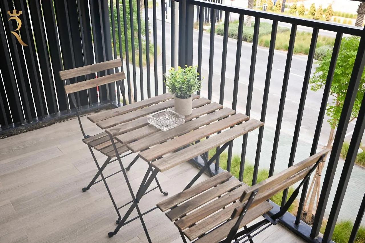 Champagne Pink Apartment - Yas Island أبو ظبي 0*,  الإمارات العربية المتحدة