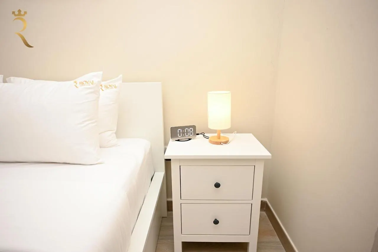 Champagne Pink Apartment - Yas Island أبو ظبي 0*,