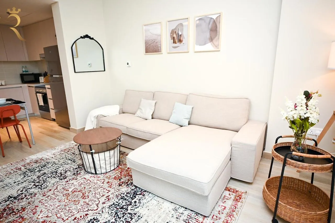 Champagne Pink Apartment - Yas Island Abu Dabi